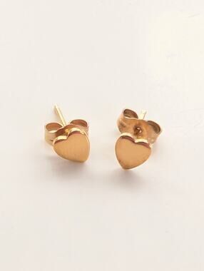 Vintage Jewelmont 14K Gold Filled Dainty Delicate Heart Heart Stud Earrings